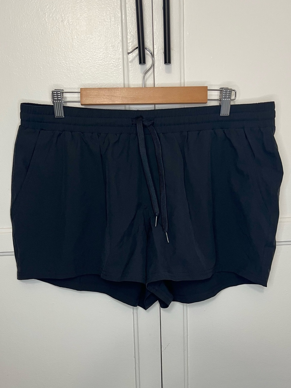 Wild Fable Women’s Quick Dry Active Shorts - Black | L
